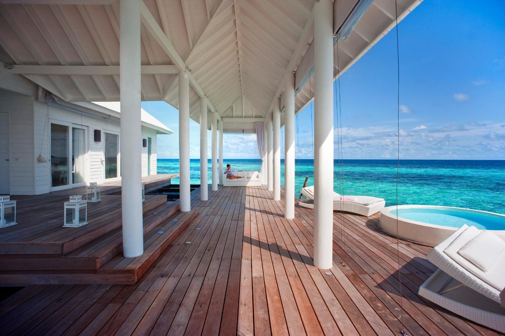 Diamonds Athuruga Maldives Resort & Spa Экстерьер фото