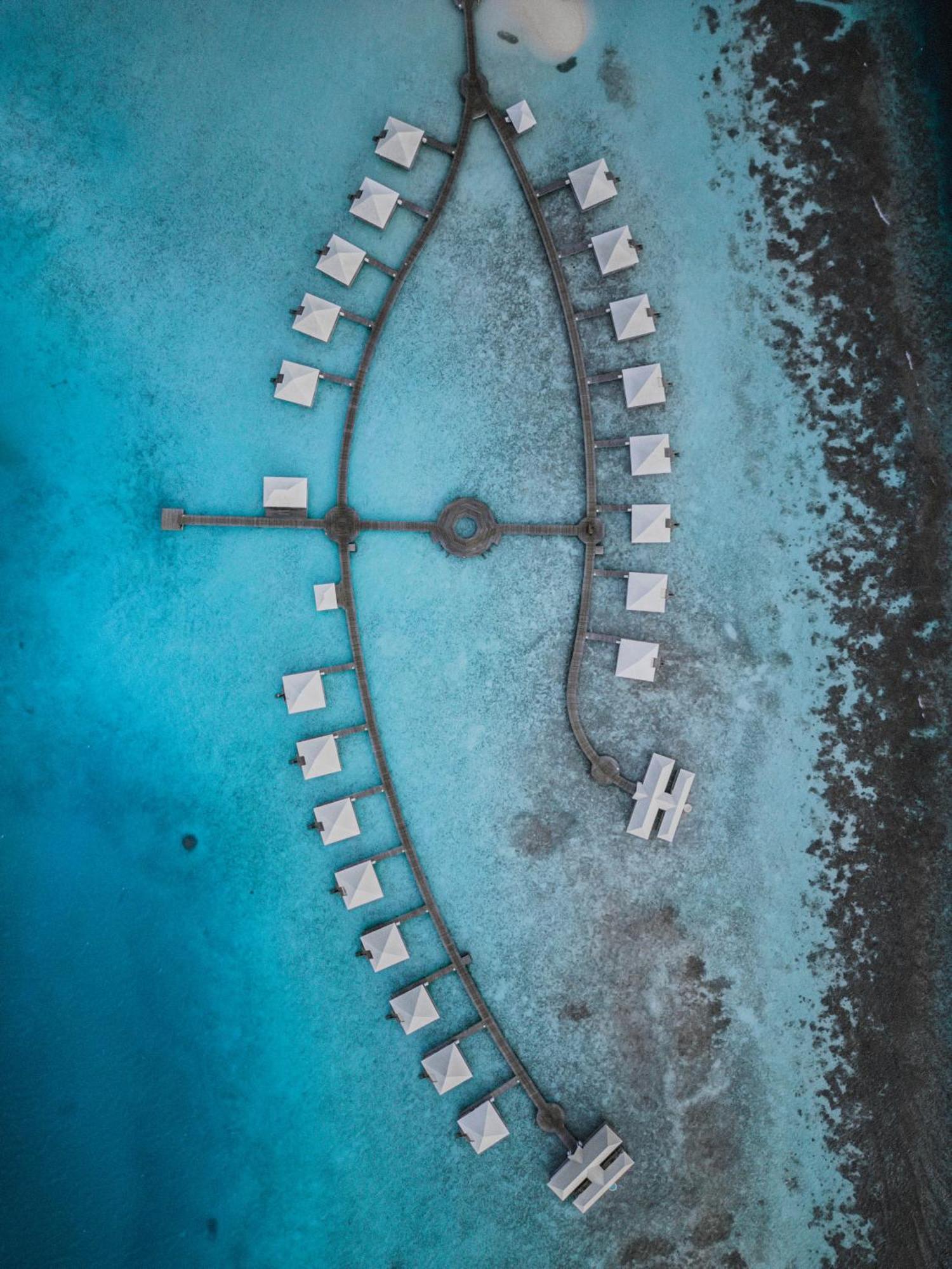 Diamonds Athuruga Maldives Resort & Spa Экстерьер фото